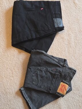 Levi's Men's Black and Charcoal Straight Jeans - Classic Two-Pack